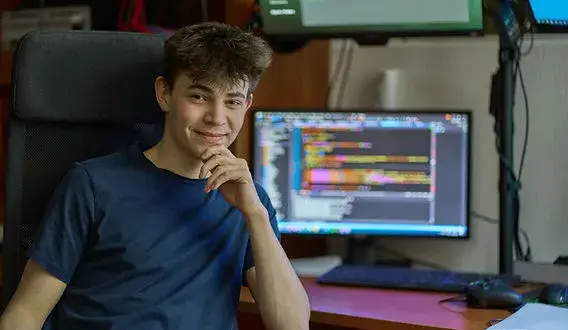 Czy warto uczyć się programowania? Odkryj korzyści i możliwości